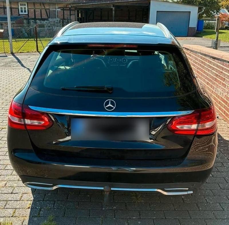 Gebraucht Mercedes C200 136 PS (100 kW) 2016 Schwarz Kombi