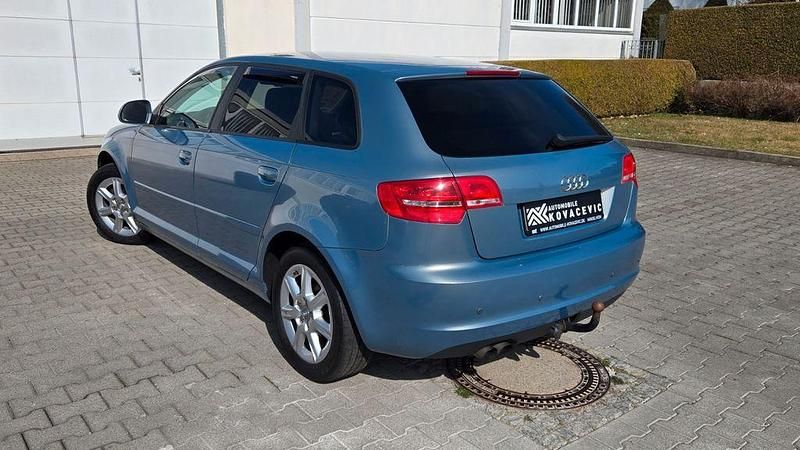 Gebraucht Audi A3 Ambiente 140 PS (102 kW) 2009 Blau Kleinwagen