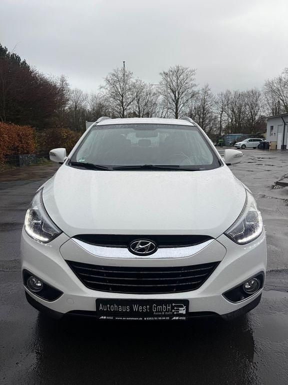 Gebraucht Hyundai Tucson 136 PS (100 kW) 2015 Weiß SUV