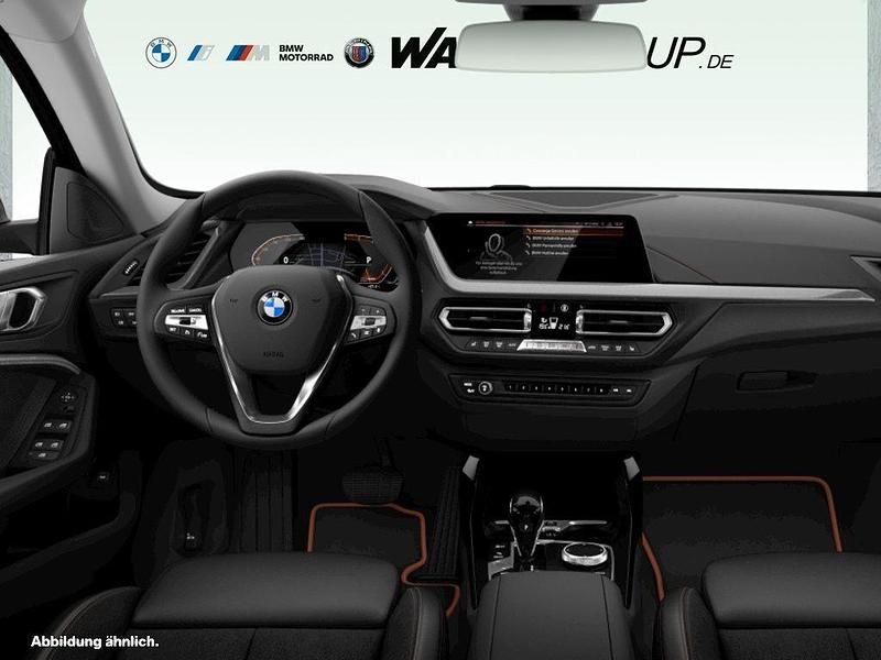 Gebraucht BMW 218 Sport Line 150 PS (110 kW) 2023 Schwarz