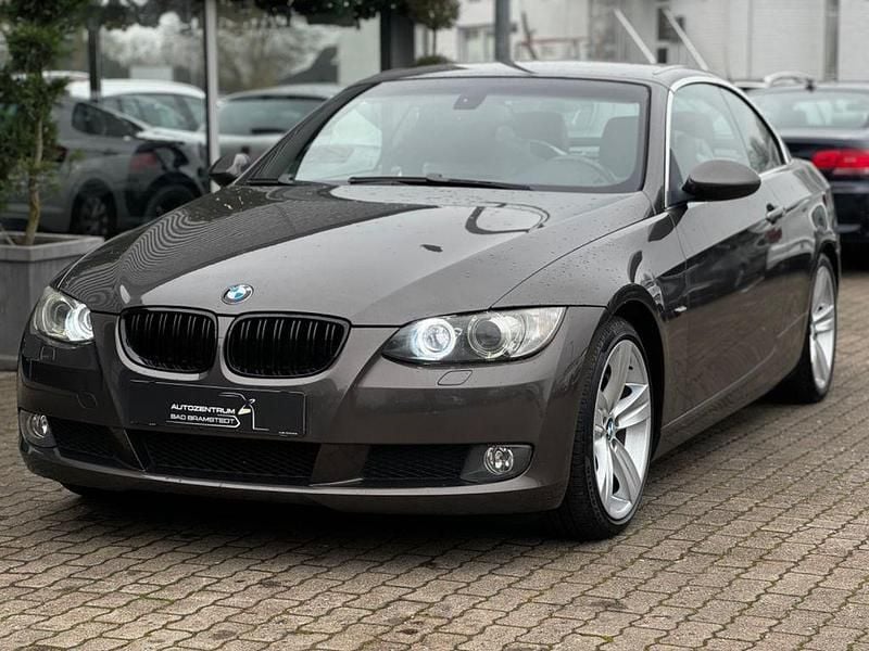 Gebraucht BMW 330 Cabriolet Comfort Edition 272 PS (200 kW) 2009 Grau Cabrio