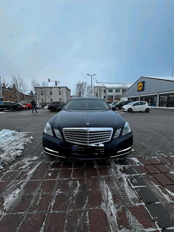 Gebraucht 2011 Mercedes E350 Limousine | 13.500 € (Fairer Preis) - Bild 1/4
