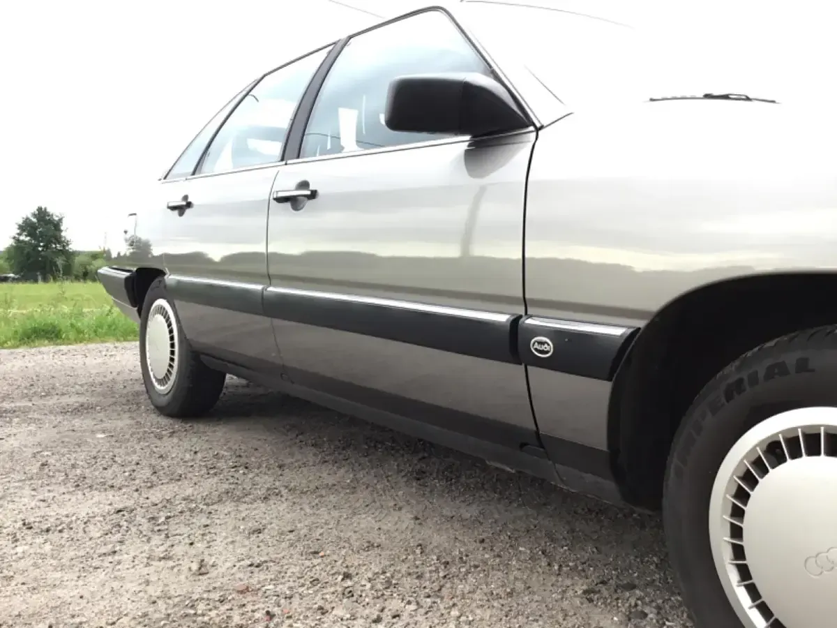 Gebraucht Audi 100 116 PS (85 kW) 1986 Grau Limousine
