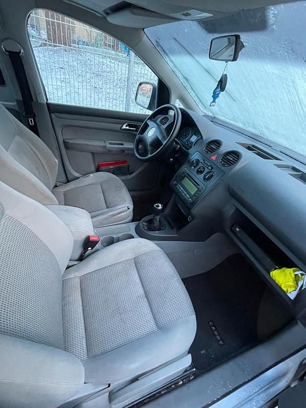 Gebraucht VW Caddy 102 PS (75 kW) 2007 Silber Van / Kleinbus