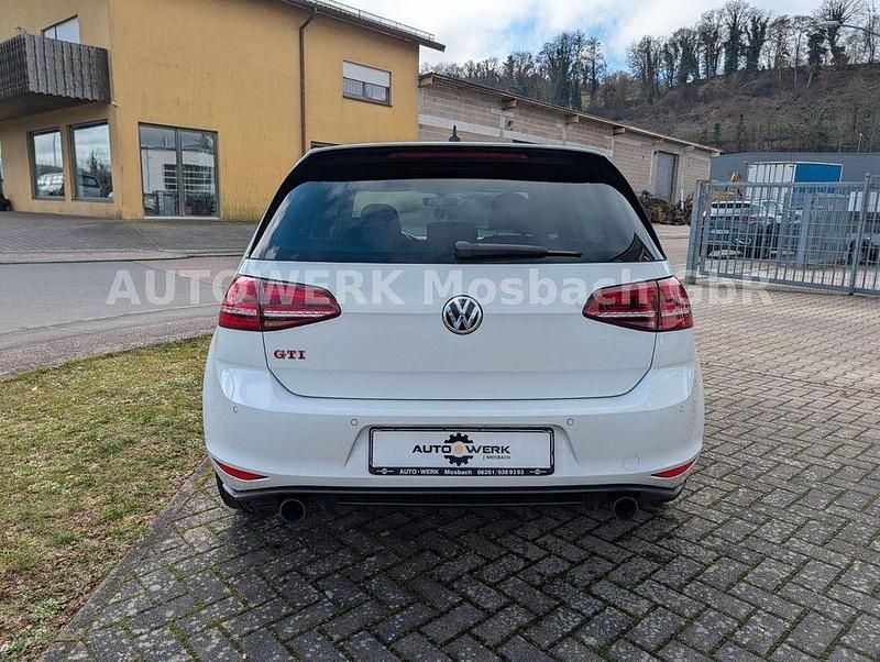 Gebraucht VW Golf VII GTI 230 PS (169 kW) 2016 Weiß Limousine