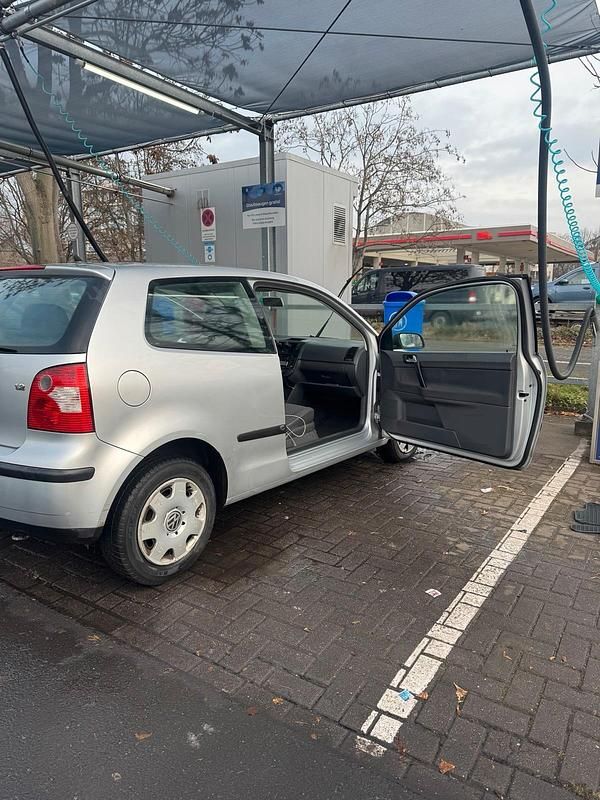 Silber Gebraucht 2003 VW Polo Kleinwagen | 1.200 € - Bild 1/4