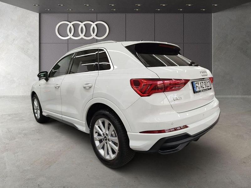 Gebraucht Audi Q3 Ambiente 150 PS (110 kW) 2025 Gletscherweiß metallic SUV
