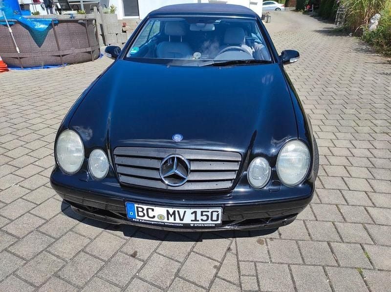 Gebraucht Mercedes CLK320 Elegance 218 PS (160 kW) 2000 Schwarz Cabrio