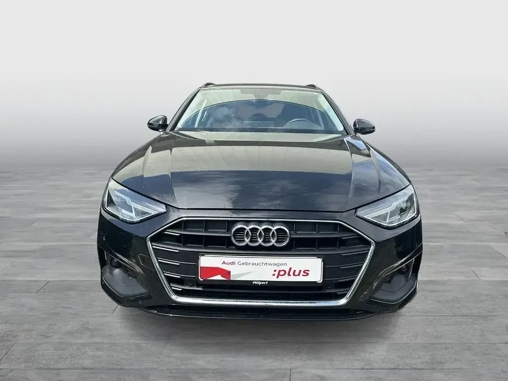 Gebraucht Audi A4 204 PS (150 kW) 2023 Mythosschwarz metallic Kombi