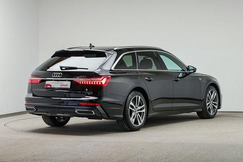 Gebraucht Audi A6 Sport 204 PS (150 kW) 2023 Mythosschwarz metallic (metallic) Kombi