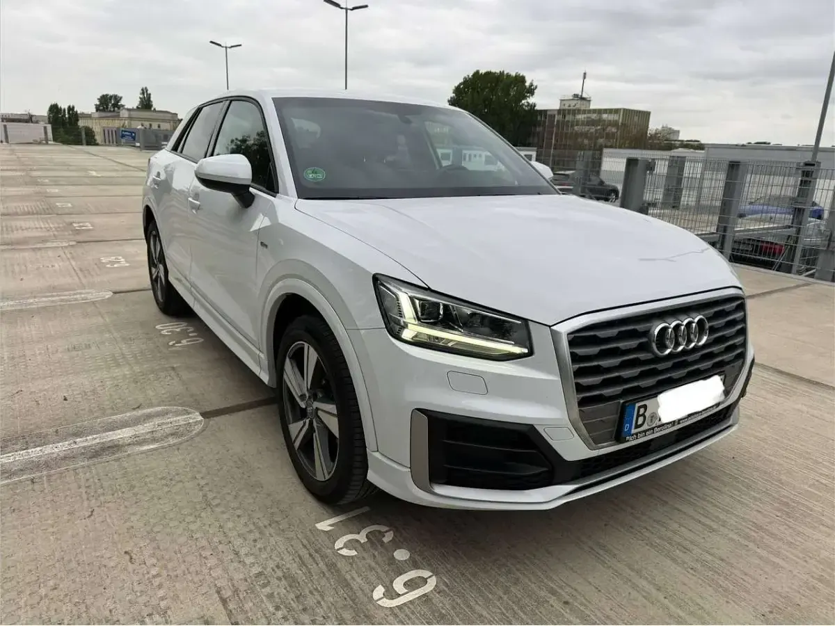 Gebraucht Audi Q2 Sport 150 PS (110 kW) 2020 Weiß SUV