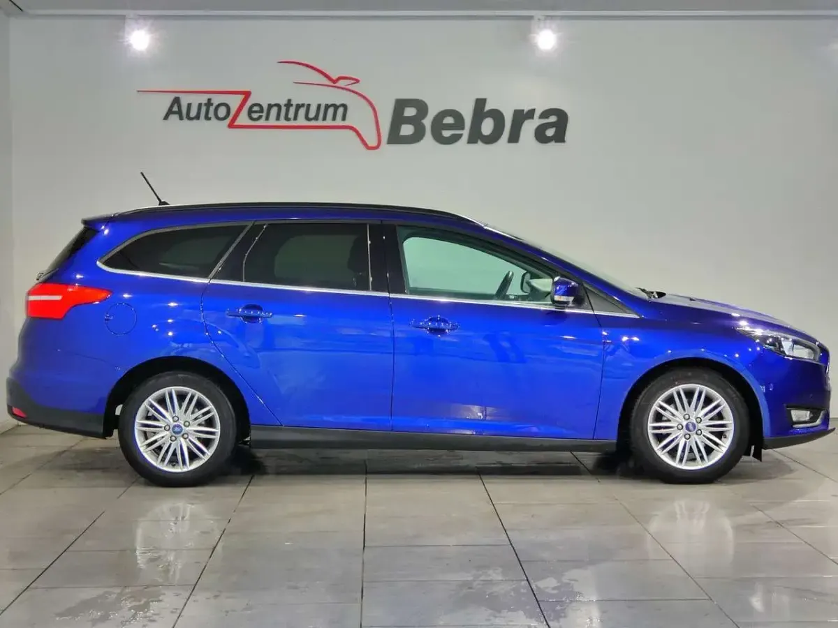 Usata Ford Focus Cool & Connect 125 CV (91 kW) 2018 Blu Station wagon