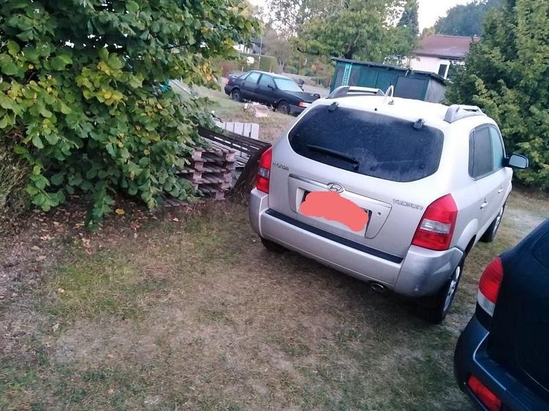 Silber Gebraucht 2007 Hyundai Tucson Style SUV | 4.200 € (Fairer Preis) - Bild 1/4