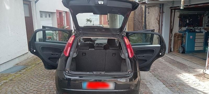 Gebraucht Fiat Punto 77 PS (56 kW) 2008 Schwarz Kleinwagen