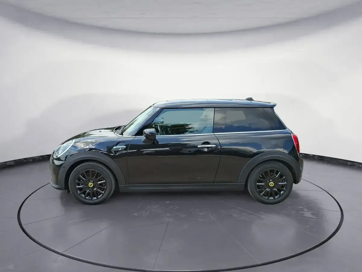 Gebraucht Mini Cooper SE Classic 135 kW (184 PS) 2023 Kleinwagen
