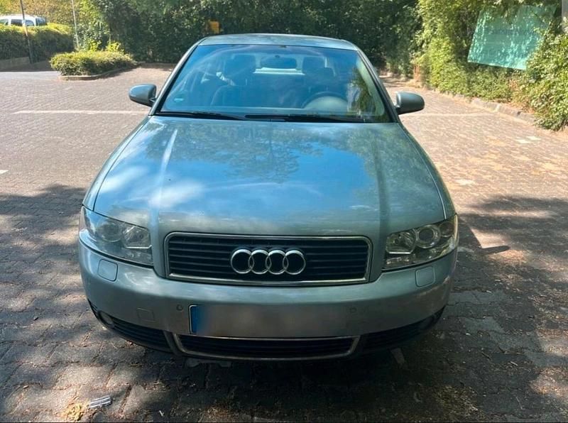 Silber Gebraucht 2001 Audi A4 Limousine | 3.000 € (Fairer Preis) - Bild 1/4