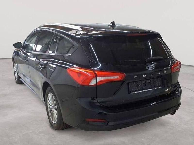 Gebraucht Ford Focus 150 PS (110 kW) 2022 Schwarz Limousine