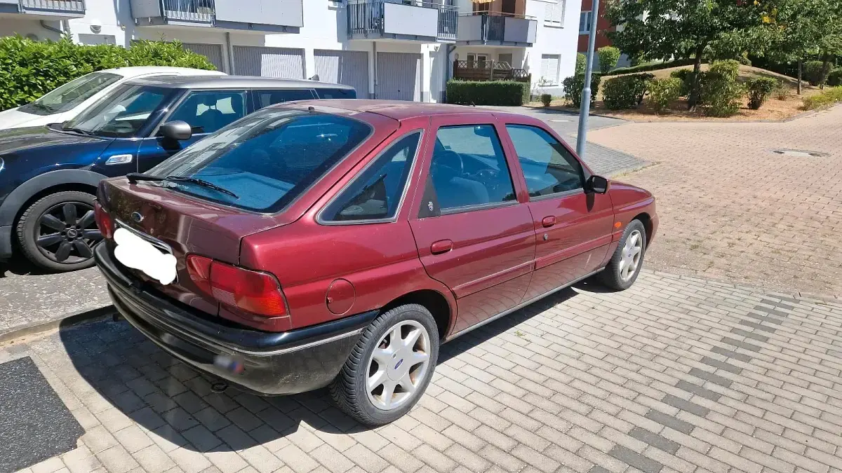 Gebraucht Ford Escort 2000 Rot Limousine