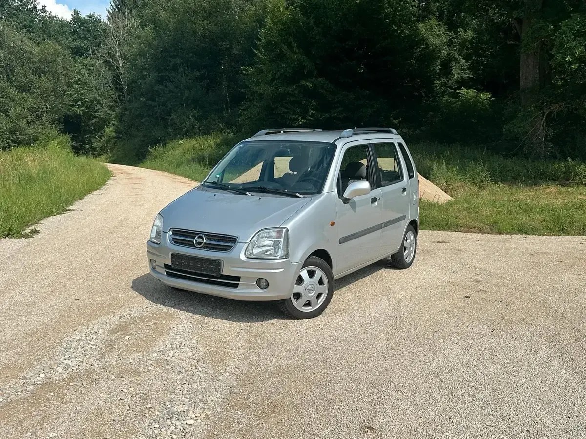 Gebraucht Opel Agila 70 PS (51 kW) 2003 Silber Van / Kleinbus