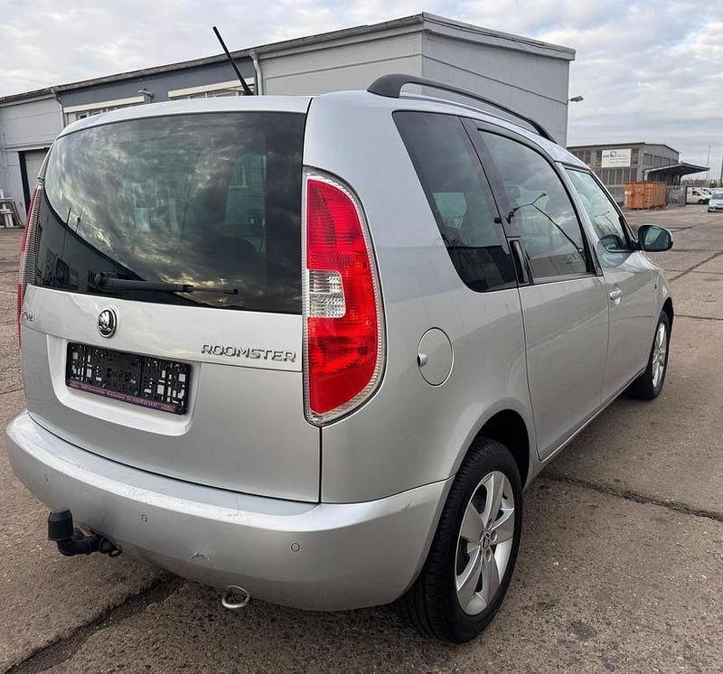 Gebraucht Skoda Roomster 86 PS (63 kW) 2014 Silber Van / Kleinbus