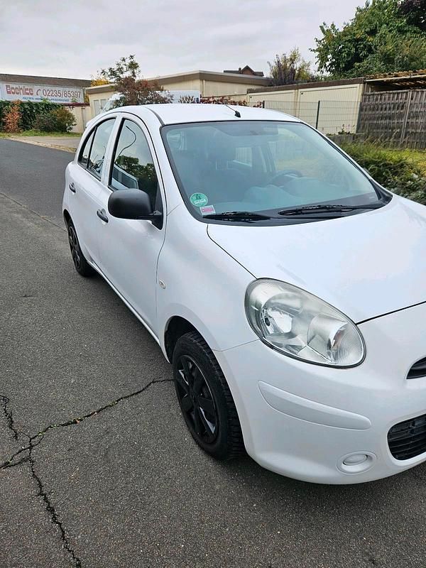 Gebraucht Nissan Micra Visia 80 PS (58 kW) 2013 Weiß Kleinwagen