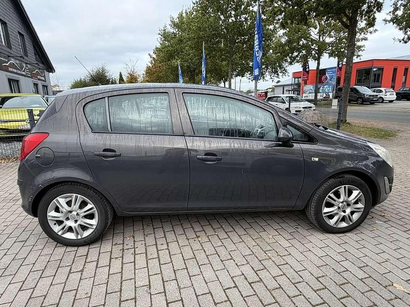 Gebraucht Opel Corsa Active 95 PS (69 kW) 2013 Plat.anthr./rogrey/0j:silbergr Kleinwagen