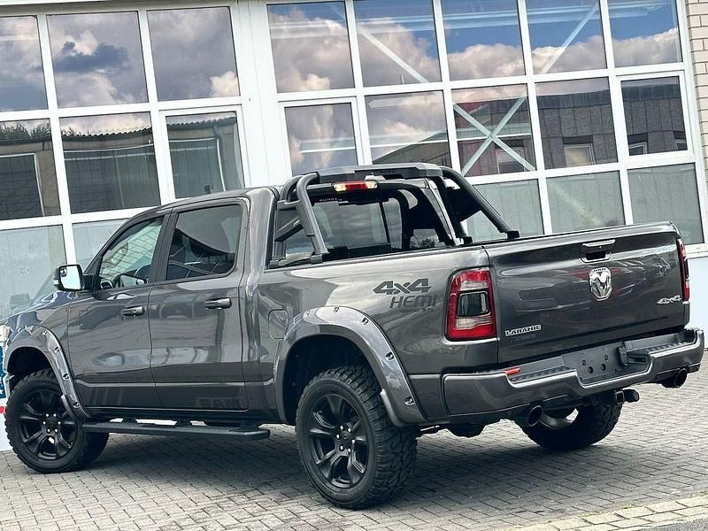 Gebraucht Dodge Ram 401 PS (294 kW) 2020 Grau Pickup