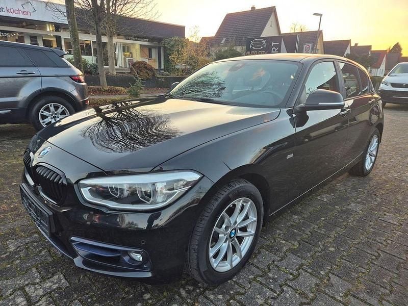 Schwarz Gebraucht 2018 BMW 120 Sport Line Kleinwagen | 14.999 € (Fairer Preis) - Bild 1/4