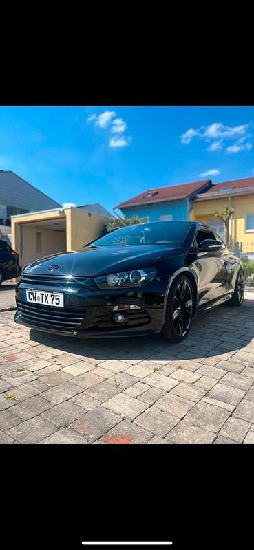 Schwarz Gebraucht 2012 VW Scirocco R-line Coupé | 10.500 € (Etwas zu teuer) - Bild 1/4