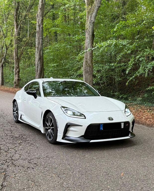 Weiß Gebraucht 2023 Toyota GR86 Edition Coupé | 39.000 € (Etwas zu teuer) - Bild 1/4