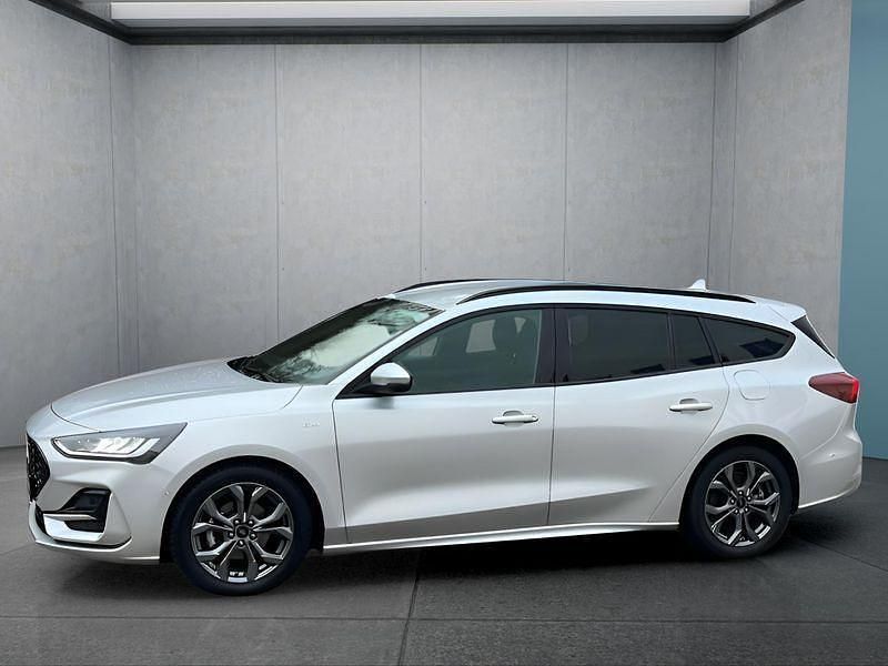 Silber Gebraucht 2023 Ford Focus Kombi | 24.949 € (Etwas zu teuer) - Bild 1/4