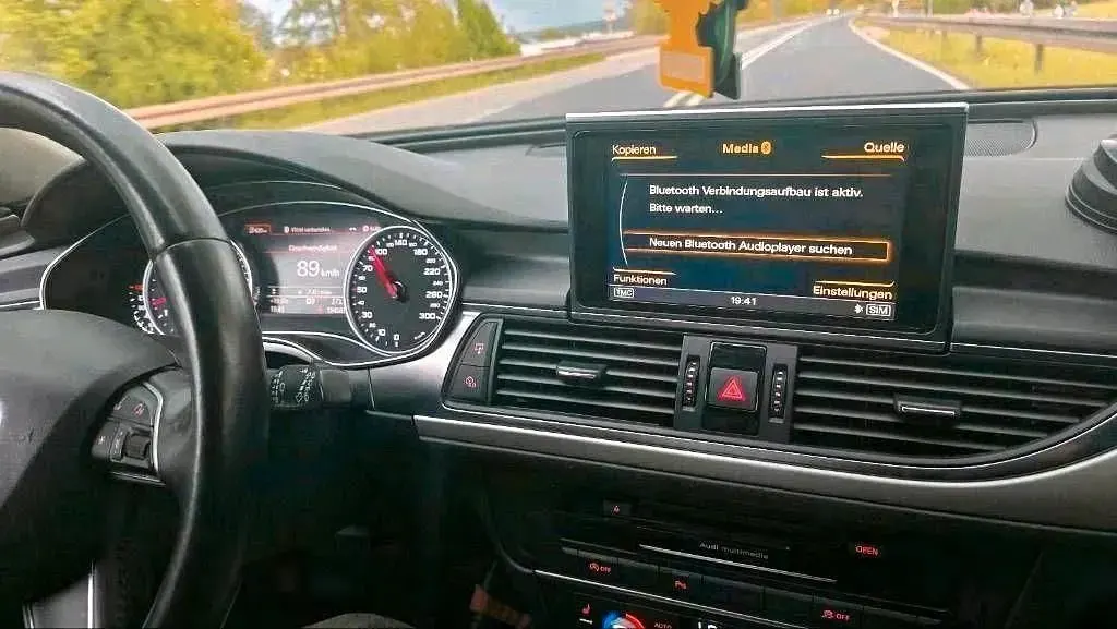 Second-hand Audi A6 Comfort 204 CP (150 kW) 2014 Argintiu Break