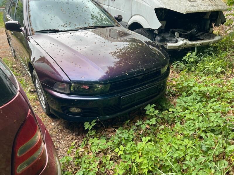 Andere außenfarben Gebraucht 2000 Mitsubishi Galant Kombi | 850 € - Bild 1/4