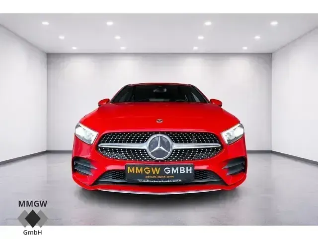 Gebraucht Mercedes A200 AMG line 163 PS (119 kW) 2018 Jupiterrot uni Limousine