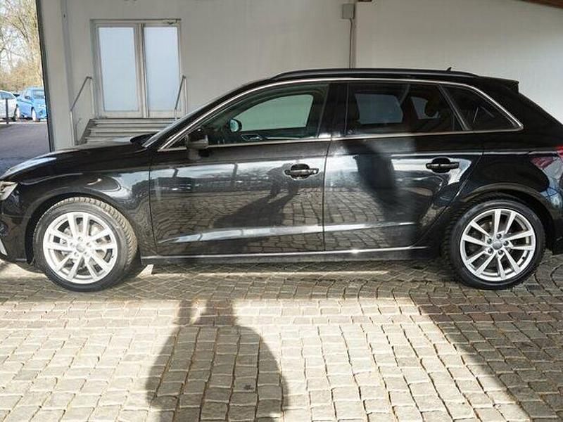 Gebraucht Audi A3 Comfort 150 PS (110 kW) 2017 Schwarz Limousine