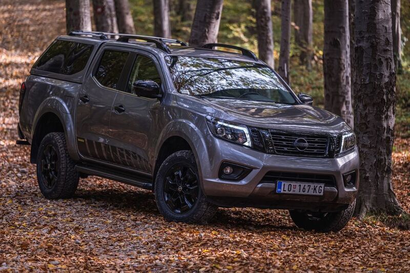 Grau Gebraucht 2019 Nissan Navara Abholung | 33.000 € - Bild 1/4
