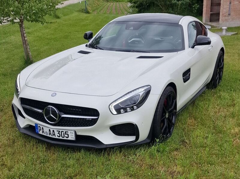 Weiß Gebraucht 2015 Mercedes AMG GT S AMG Coupé | 95.500 € (Fairer Preis) - Bild 1/4