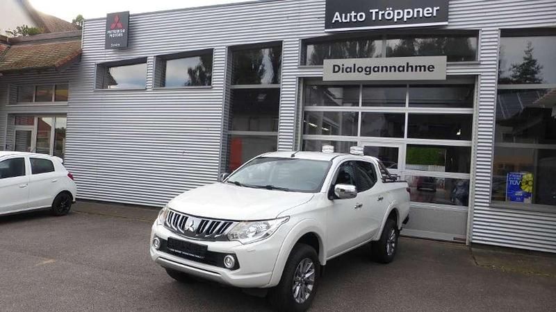Kristallweiß Gebraucht 2016 Mitsubishi L200 Plus Abholung | 19.900 € (Fairer Preis) - Bild 1/4
