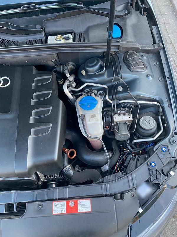 Gebraucht Audi A4 143 PS (105 kW) 2010 Grau Kombi