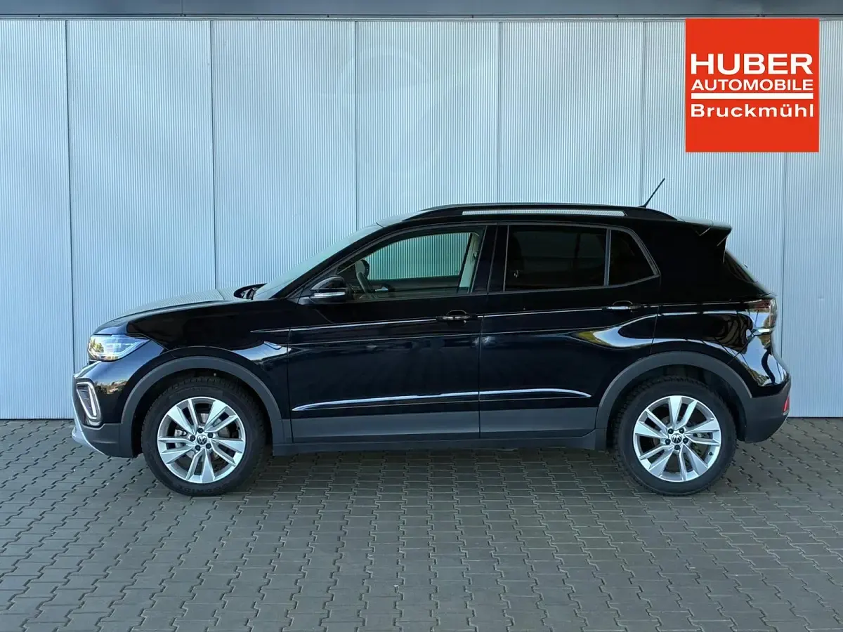 Gebraucht VW T-Cross Life 116 PS (85 kW) 2025 Deep black perleffekt SUV
