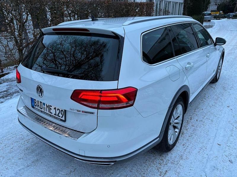 Gebraucht VW Passat Alltrack 190 PS (139 kW) 2017 Weiß Kombi