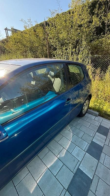 Blau Gebraucht 2004 VW Golf IV Limousine | 500 € (Superpreis) - Bild 1/3