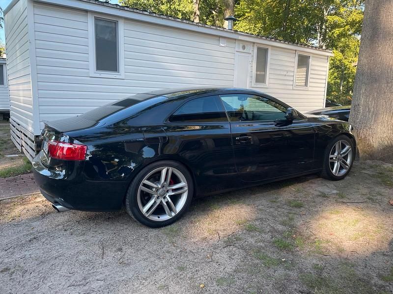 Schwarz Gebraucht 2009 Audi A5 S-Line Coupé | 7.000 € (Fairer Preis) - Bild 1/4