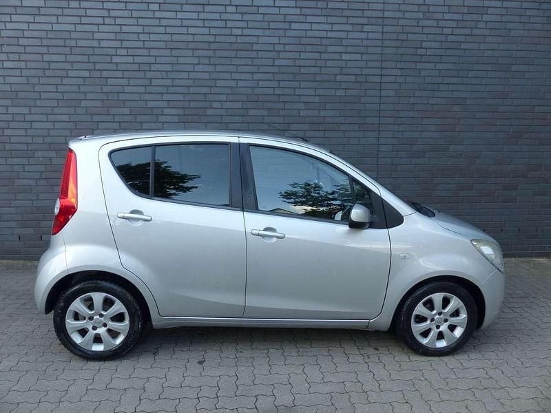 Gebraucht Opel Agila Edition 86 PS (63 kW) 2008 Silber Kleinwagen