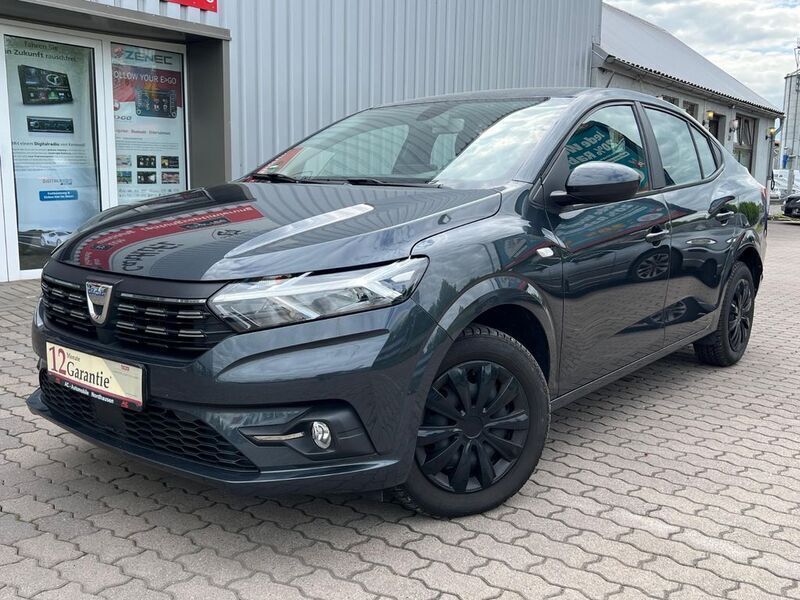 Grau Gebraucht 2022 Dacia Logan Limousine | 12.999 € (Teuer) - Bild 1/4