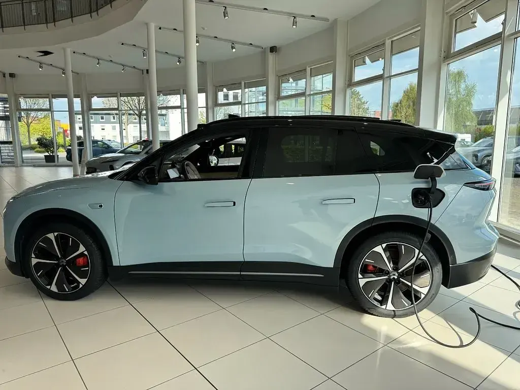 Gebraucht Nio EL6 359 kW (489 PS) 2023 Blau SUV