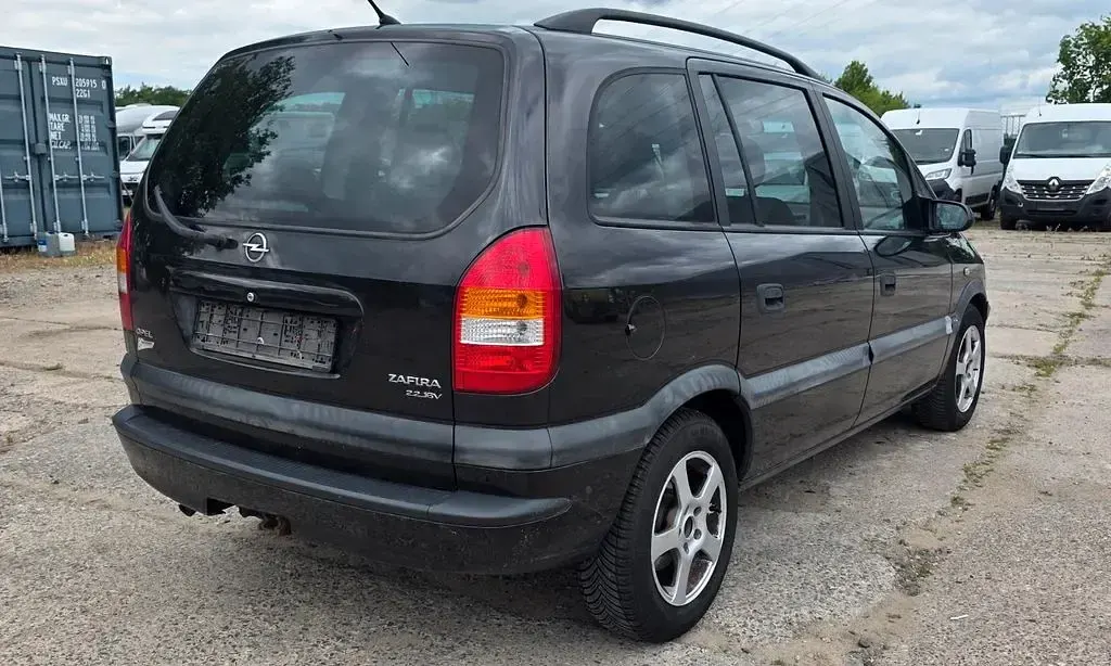 Gebraucht Opel Zafira Elegance 147 PS (108 kW) 2001 Schwarz Van / Kleinbus