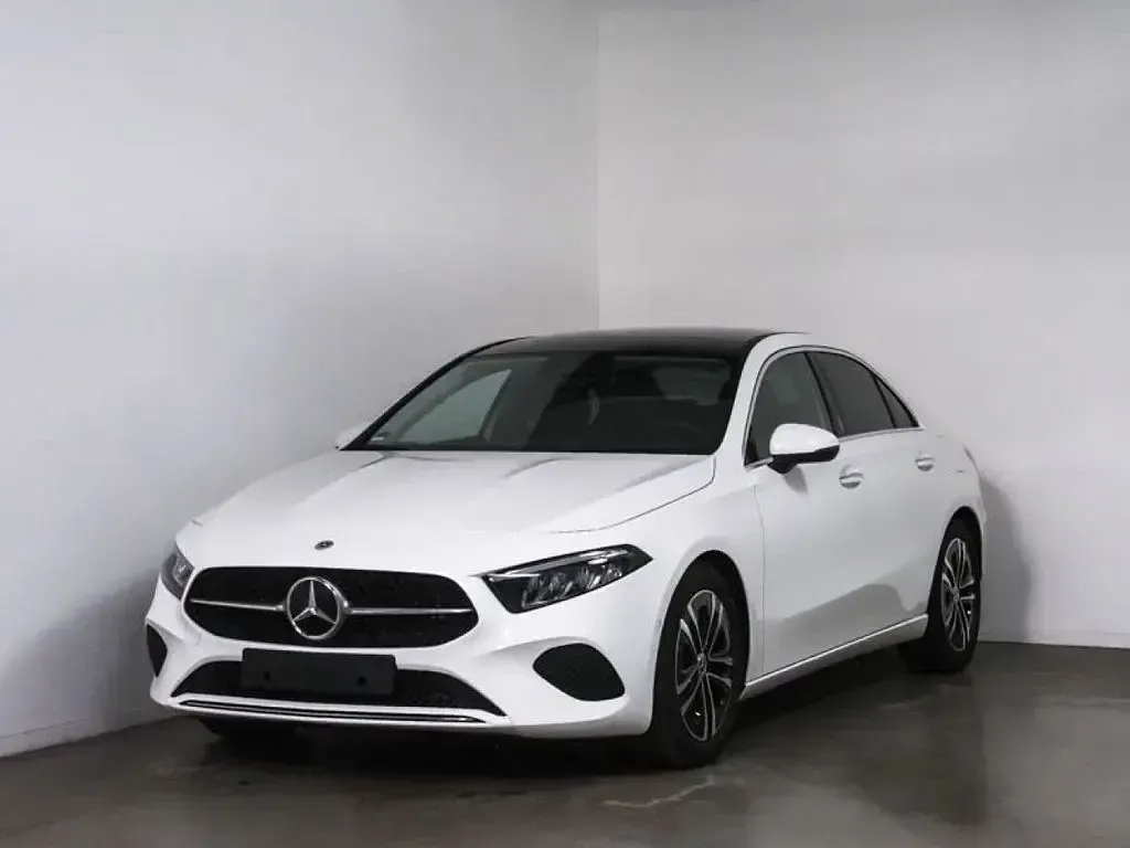 Gebraucht Mercedes A220 Progressive 190 PS (139 kW) 2025 Weiß Limousine