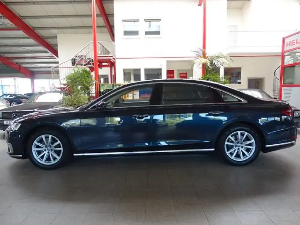 Gebraucht Audi A8 Advanced Plus 286 PS (210 kW) 2018 Mondscheinblau (metallic) Limousine