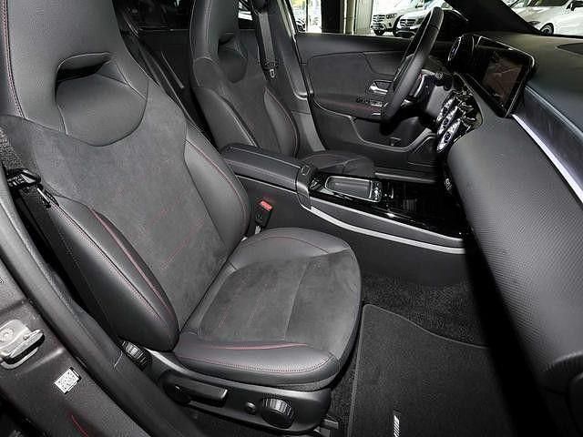 Gebraucht Mercedes A200 AMG line 163 PS (119 kW) 2025
